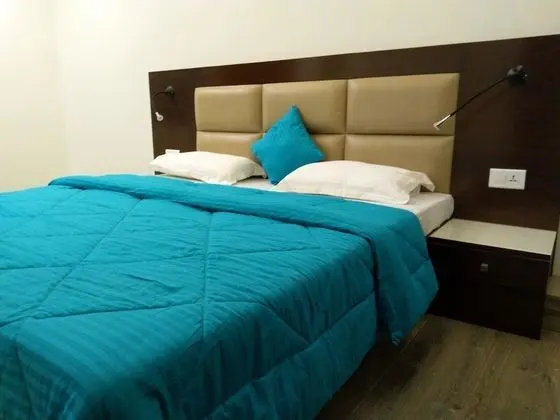 Joey's Hostel - Öne Çıkan Resim