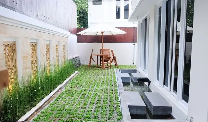 Villa Jogja Grand Bale with Private Pool by Simply Homy - Dış Mekan