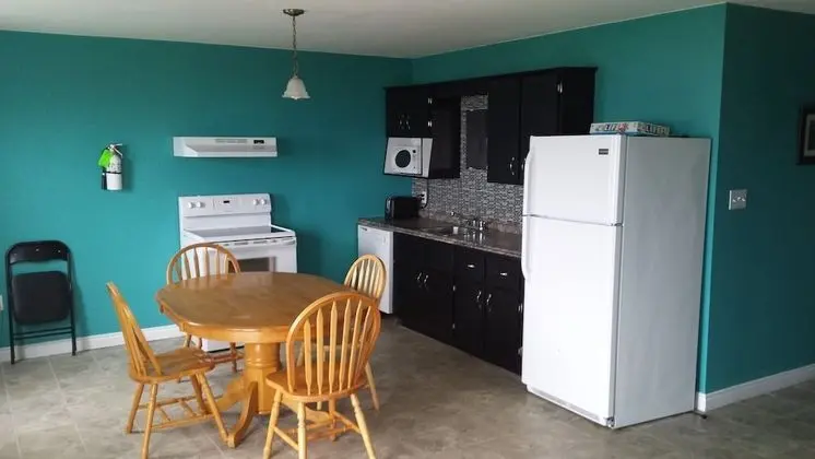 John B's Oceanfront Cottages - Mutfak