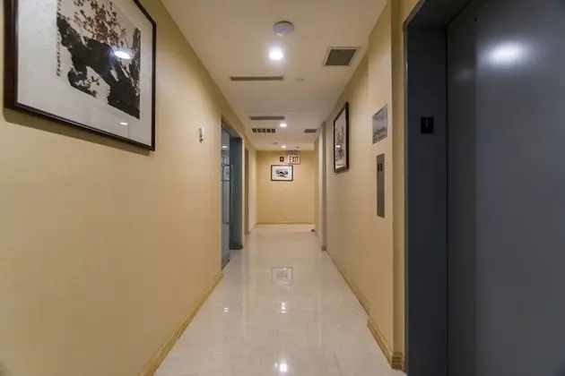 John Hotel - İç Mekan