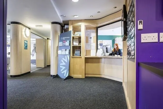 John Lester & Eddie Colman Courts - Campus Accommodation - Lobi