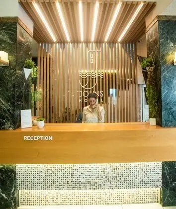 John's Hotel - Lobi