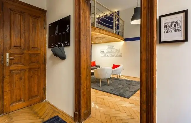 Jokai 3 Apartment - İç Mekan