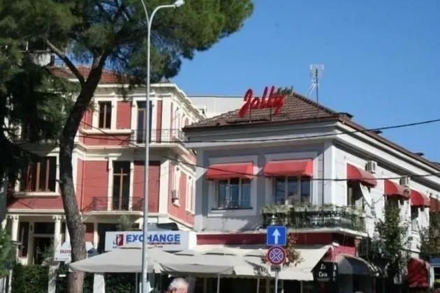 Hotel Jolly