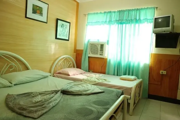 JoMckayl Apartelle