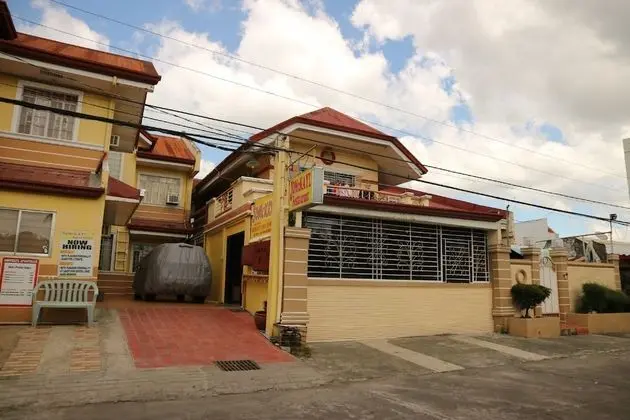 JoMckayl Apartelle