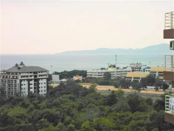 Jomtien Beach Condo sea View Studio Apartment 12th Floor