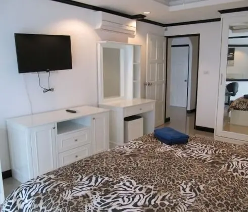 Jomtien Beach Condominium Jbc A3 Floor 12 Room 2728 - 1