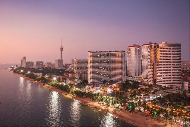 Jomtien Palm Beach Hotel & Resort - Plaj