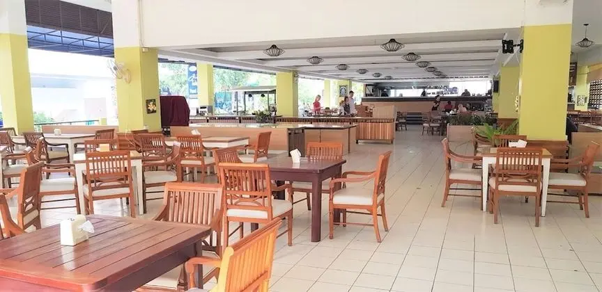Jomtien Plaza Residence With sea View, spa Shower Bath tub - Yerinde Yemek