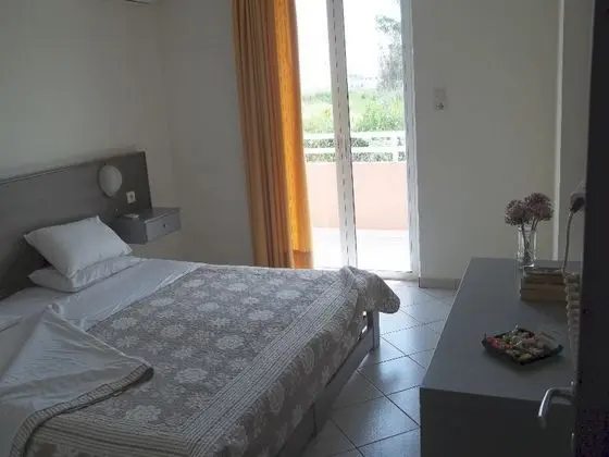 Jonathan Apartments