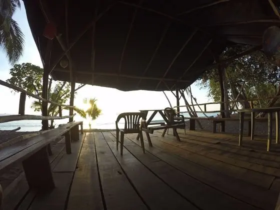 Jonny's cabins drake day