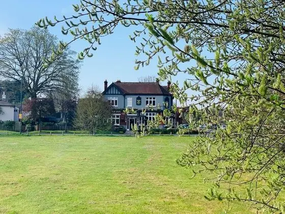 José Pizarro The Swan Inn Esher - Dış Mekan