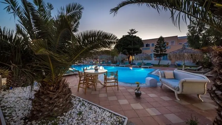 Joy Beach Hotel - Havuz