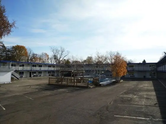 Joys Inn Niagara Falls