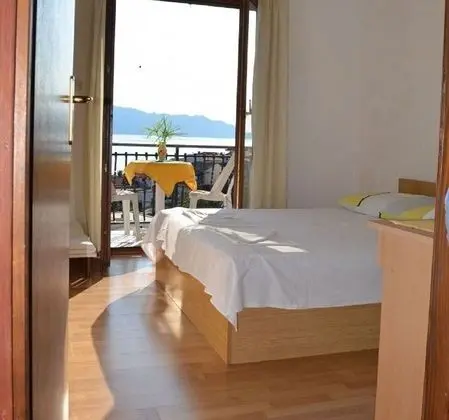 Jozo - 150 m From Pebble Beach - A3 - Oda