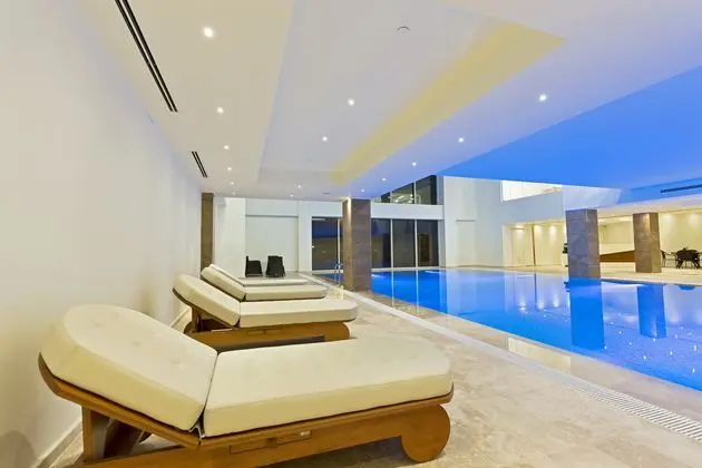 JRW Welmond Hotel & Casino Batumi - Havuz