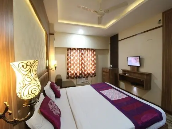 Hotel JS Regency
