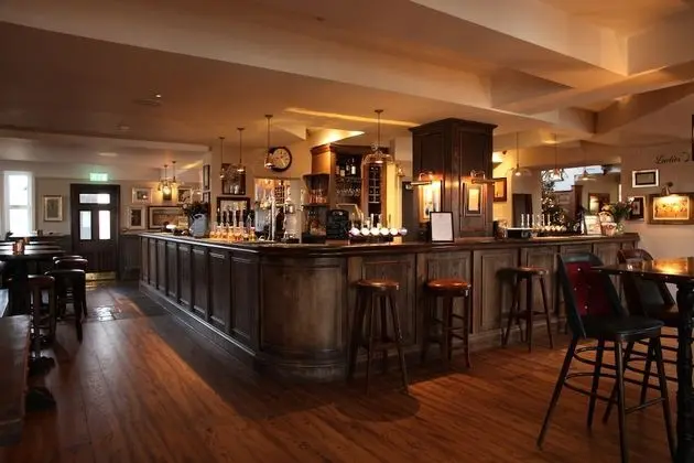 The Jug & Bottle - İç Mekan