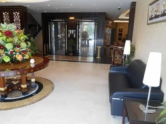 Julanar Alsharq Suites - Lobi