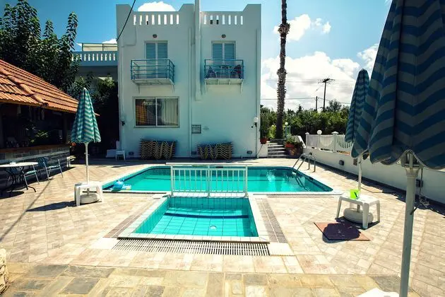 Julia apartments