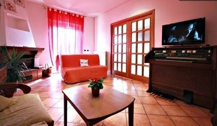Julias Domus T - Apartment - Oda Düzeni