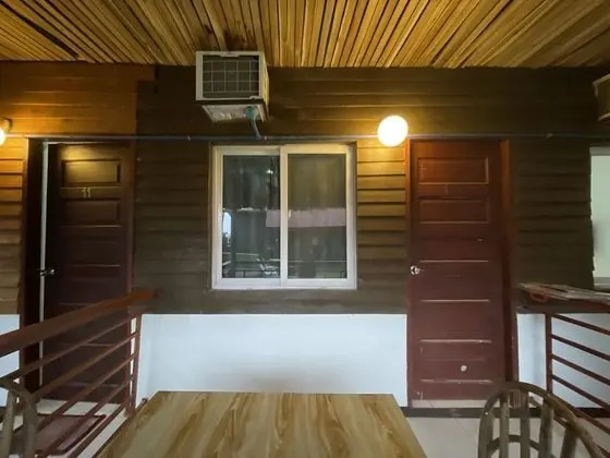 Julz El Nido Inn by Cocotel