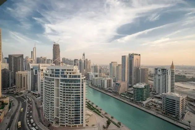 Jumeirah Gate Tower - Luton Vacation Homes