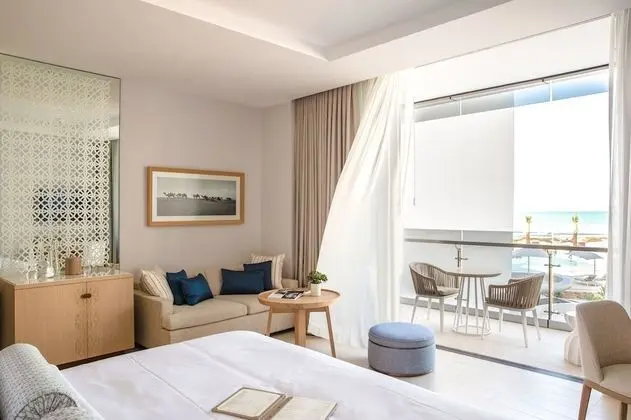 Jumeirah at Saadiyat Island Resort - Oda