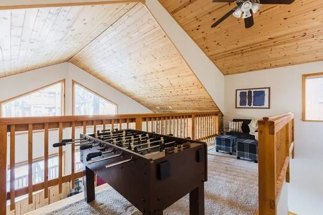 Jumper & Jackhorn By Avantstay 2 Cabin Buyout 6 BR w/ Hot Tub - İç Mekan