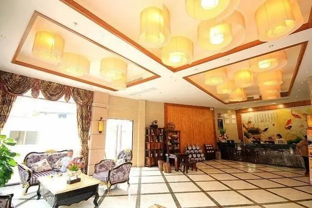 JUN CHEN HEALTH HOTEL - Lobi