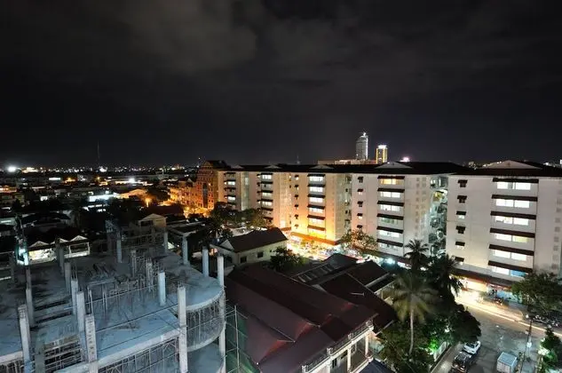 Jun Yue Hotel