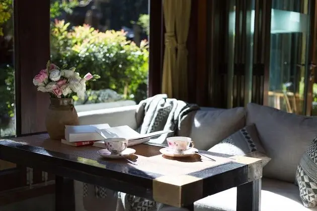 Junboxuan Riverside Courtyard - Yerinde Yemek