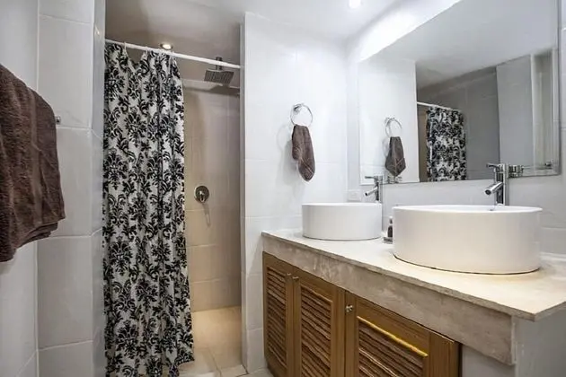 Villa Jungle 2 Bedrooms - Banyo Tipleri