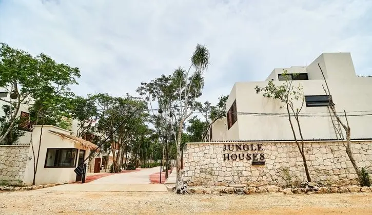 Jungle House 11 By Lockey