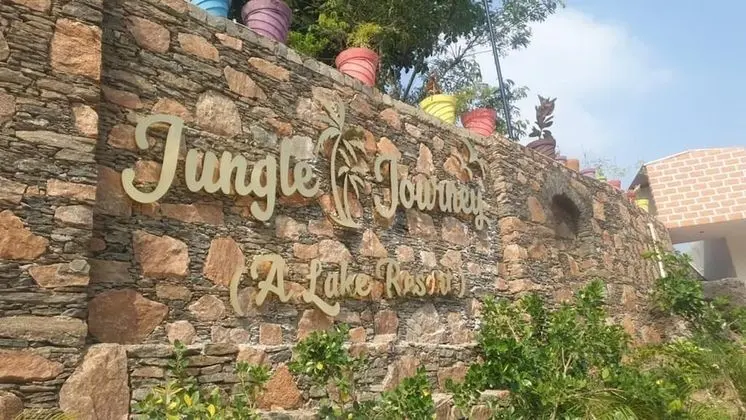 JUNGLE JOURNEY