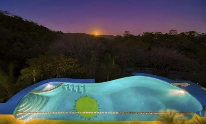 Jungle's Edge Ecolodge - Havuz
