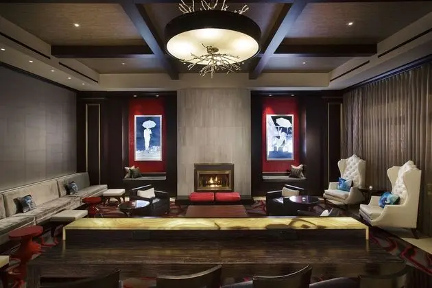 Juniper Hotel Cupertino,Curio Collection by Hilton - Lobi