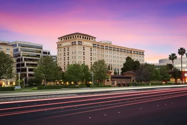 Juniper Hotel Cupertino,Curio Collection by Hilton - Öne Çıkan Resim