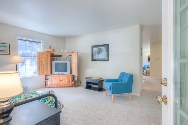 Juniper House (MCA 499) - Oda
