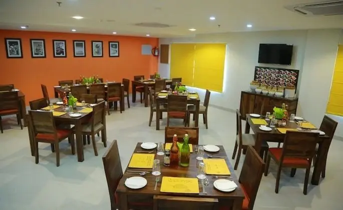 Jupiter One Continent Hitech City - Yerinde Yemek