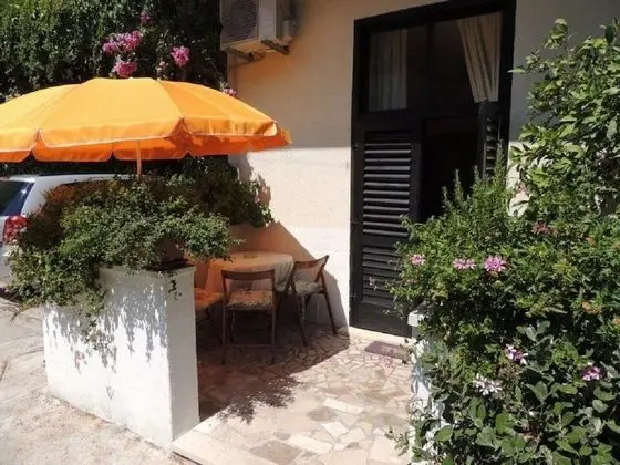 Jure - Ground Floor Studio-apartments - SA2