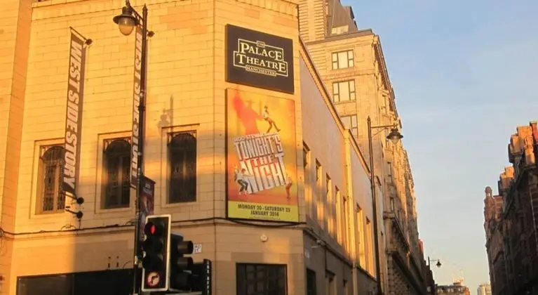 Jurys Inn Manchester City Centre - Lobi