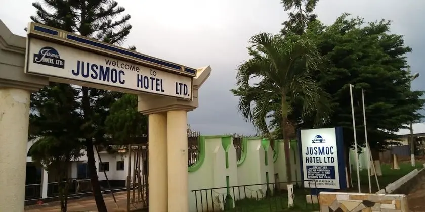 Jusmoc Hotel
