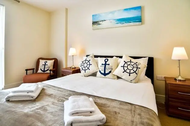Just Stay Wales - 102 Meridian Bay - Oda