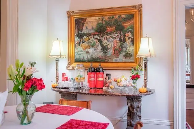 Justine Inn Savannah - Lobi