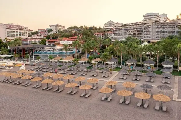 Justiniano Deluxe Resort - 7