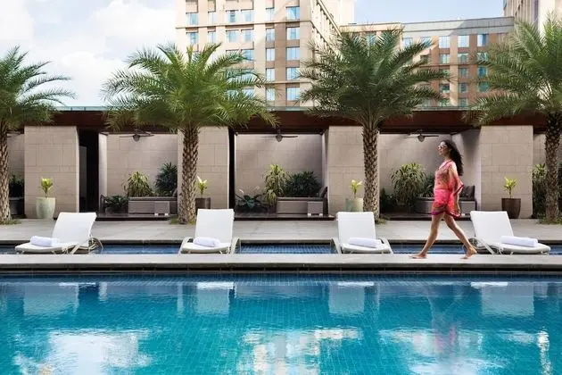 JW Marriott Hotel Bengaluru - Havuz