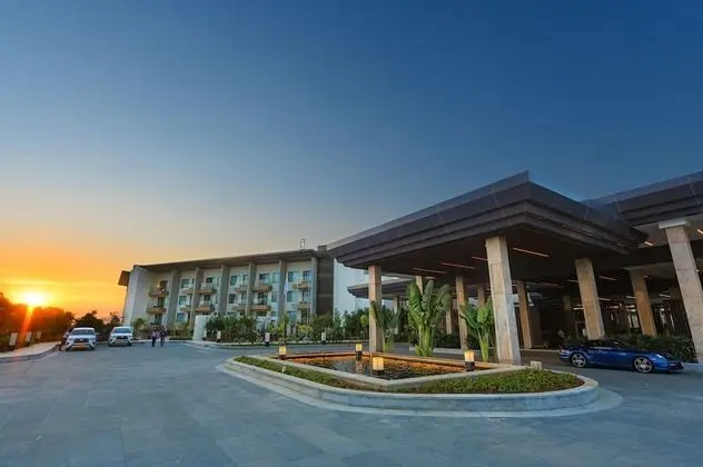 JW Marriott Bengaluru Prestige Golfshire Resort & Spa - Dış Mekan