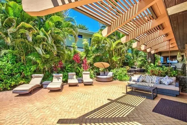 K B M Resorts- Bay-35 Presidential 5bd, 5ba Beach-front Estate, A/c, Private Yard! - Havuz